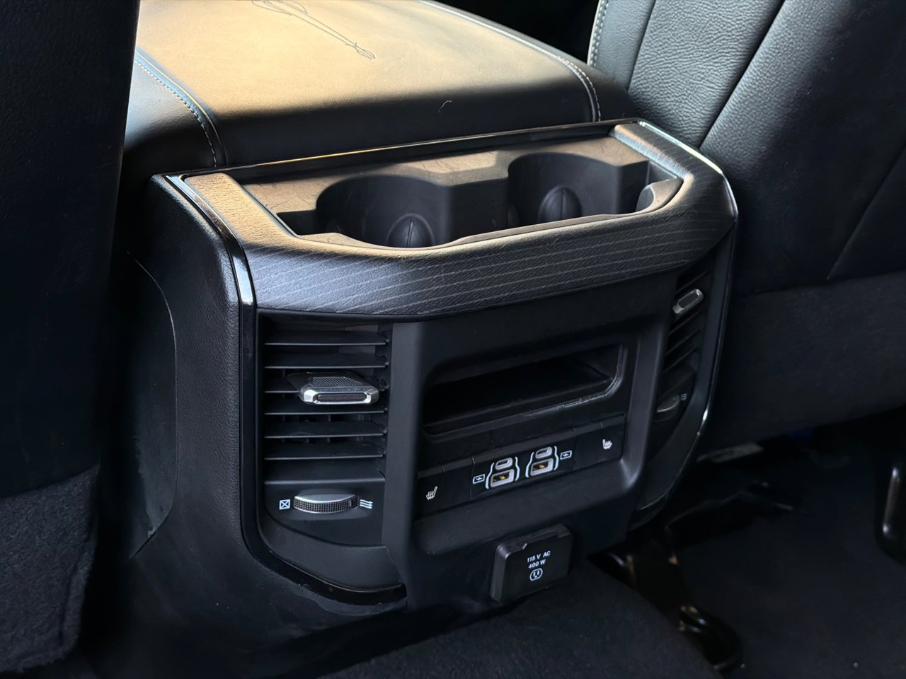 Used 2023 RAM 2500 Limited image 18