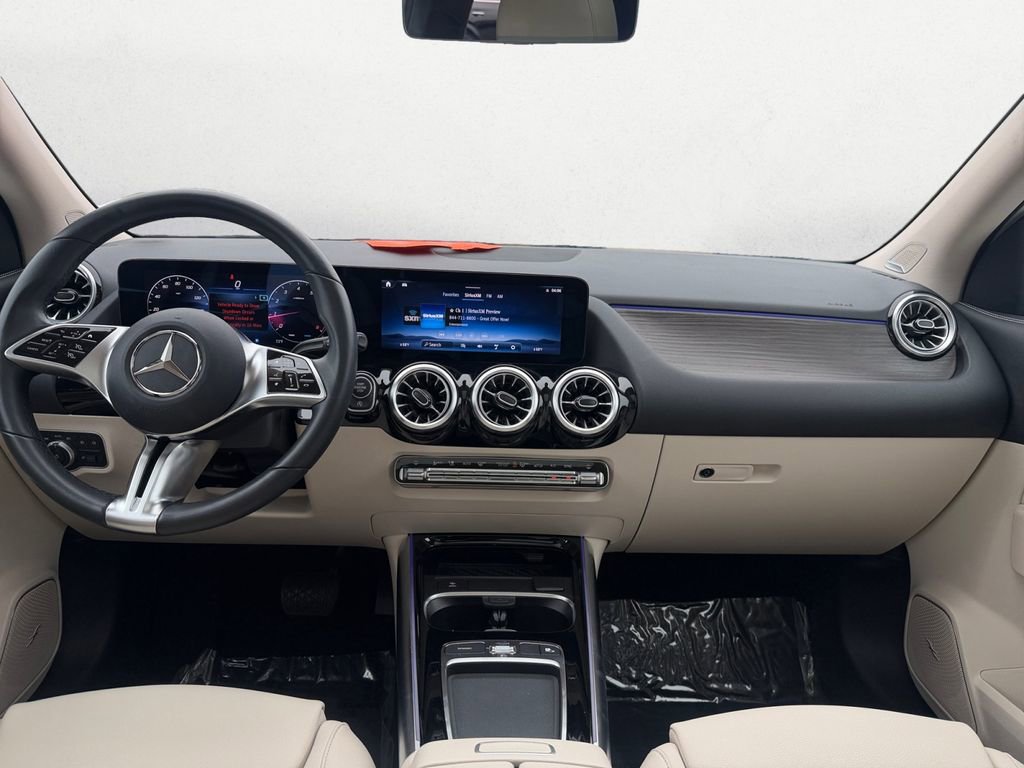 Certified 2025 Mercedes-Benz GLA 250 image 9