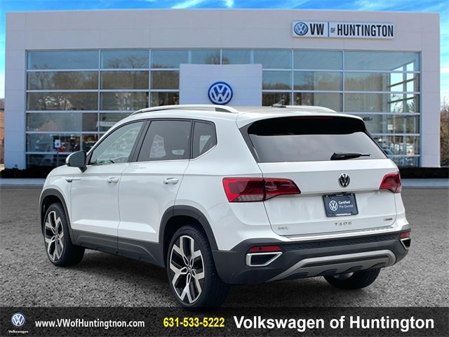 Certified 2022 Volkswagen Taos SEL image 4
