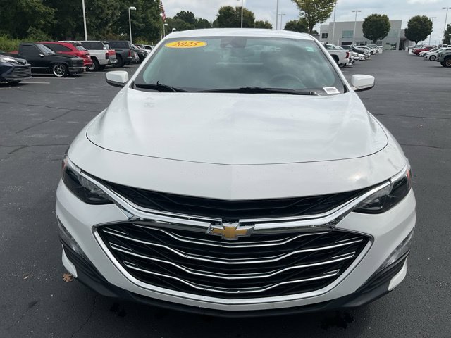Used 2025 Chevrolet Malibu LT FWD image 4