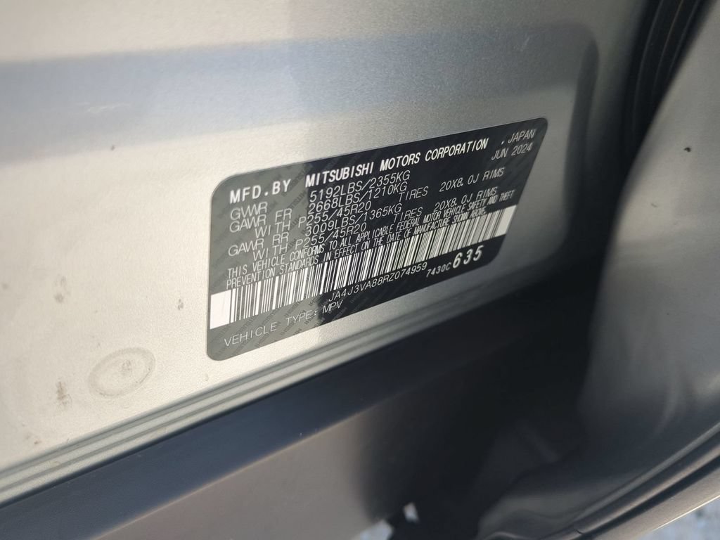 Used 2024 Mitsubishi Outlander SE Black Edition FWD image 41