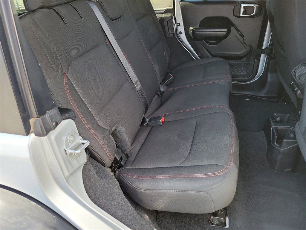 Used 2023 Jeep Wrangler Unlimited Rubicon image 18