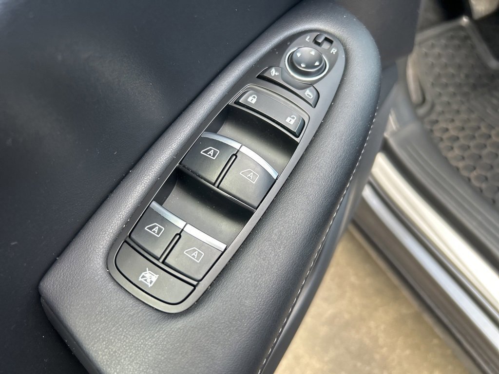 Used 2024 INFINITI QX50 Sport image 22