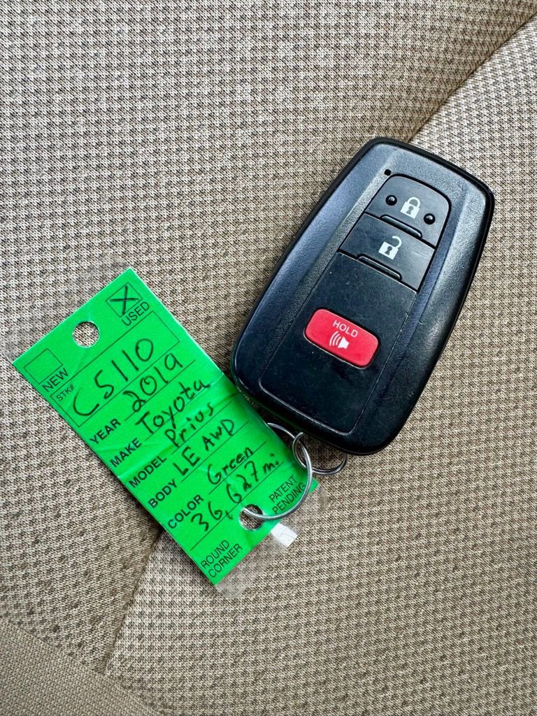 Used 2019 Toyota Prius LE image 27