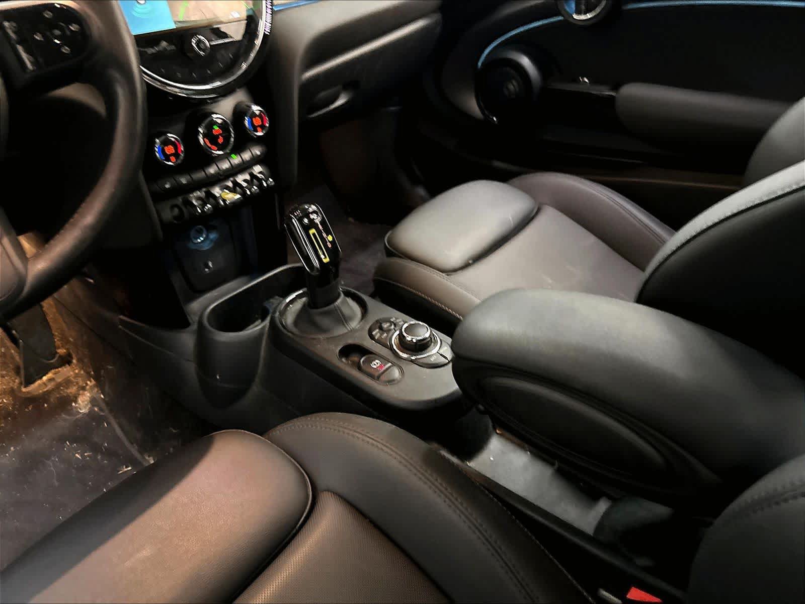 Used 2024 MINI Cooper SE FWD image 19