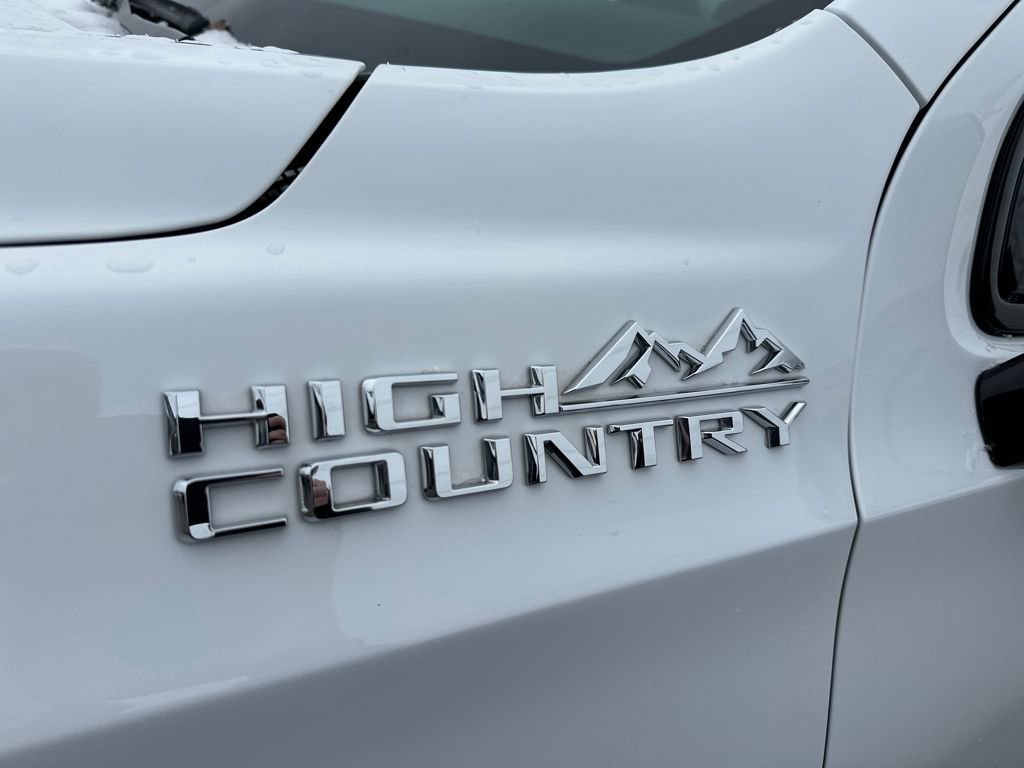 Certified 2023 Chevrolet Suburban High Country w/ Premium Package 2 image 12