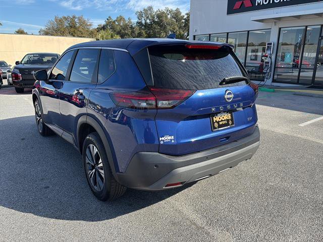 Used 2023 Nissan Rogue SV FWD image 4