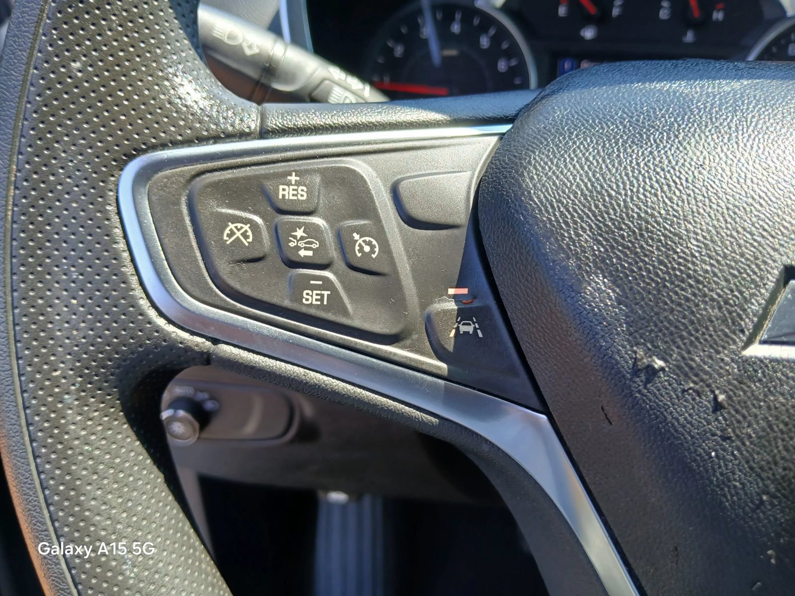 Used 2021 Chevrolet Equinox LT FWD image 54