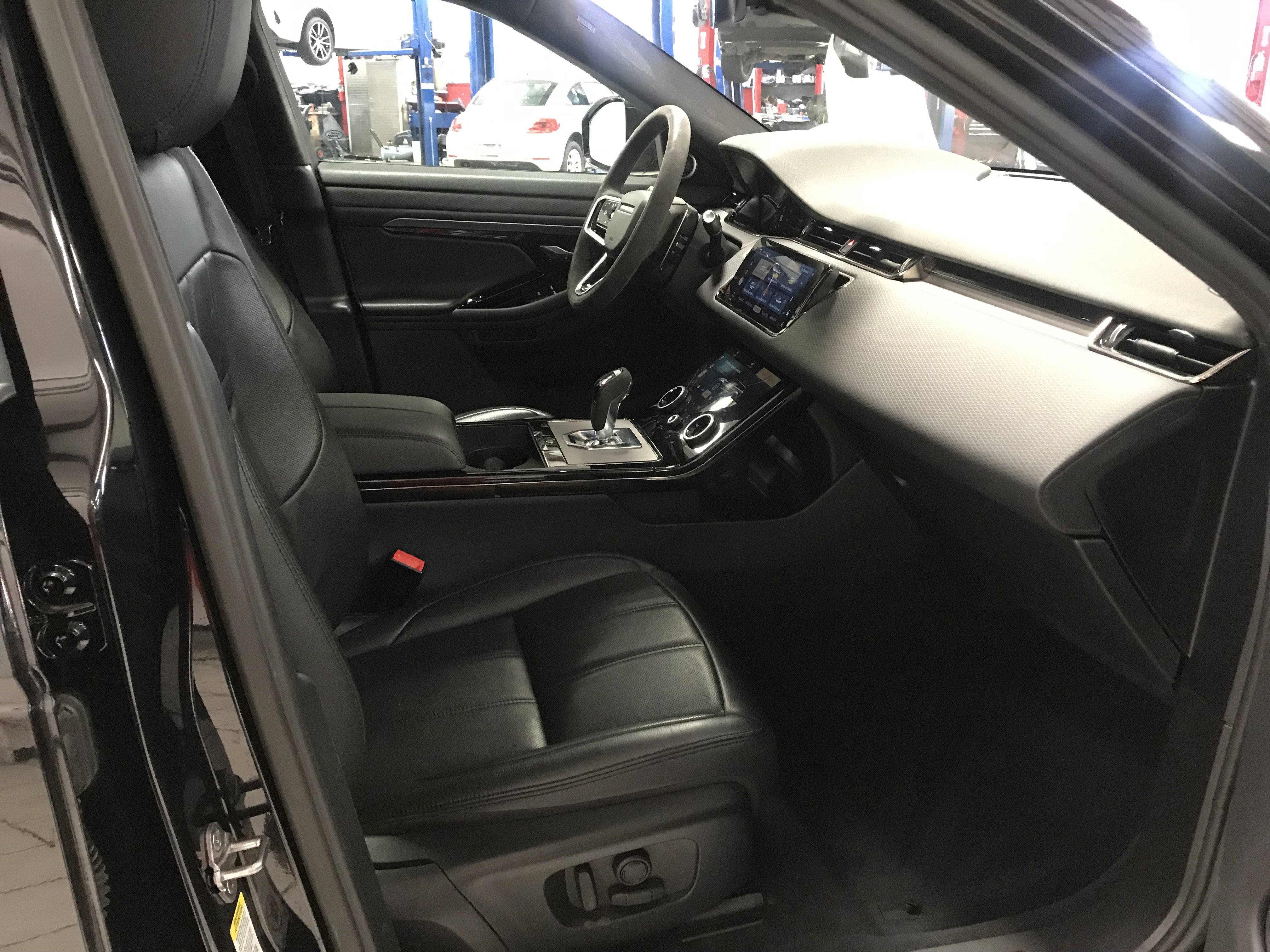 Used 2023 Land Rover Range Rover Evoque HST AWD/4WD image 14