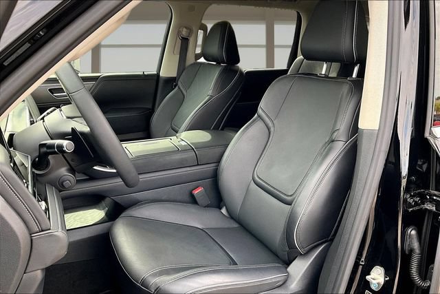 Used 2026 INFINITI QX80 Luxe w/ Cargo Package AWD/4WD image 24