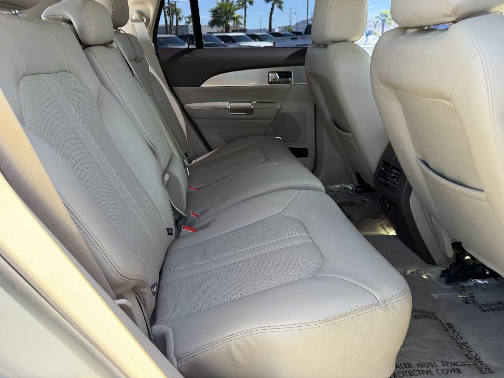 Used 2014 Lincoln MKX FWD image 13