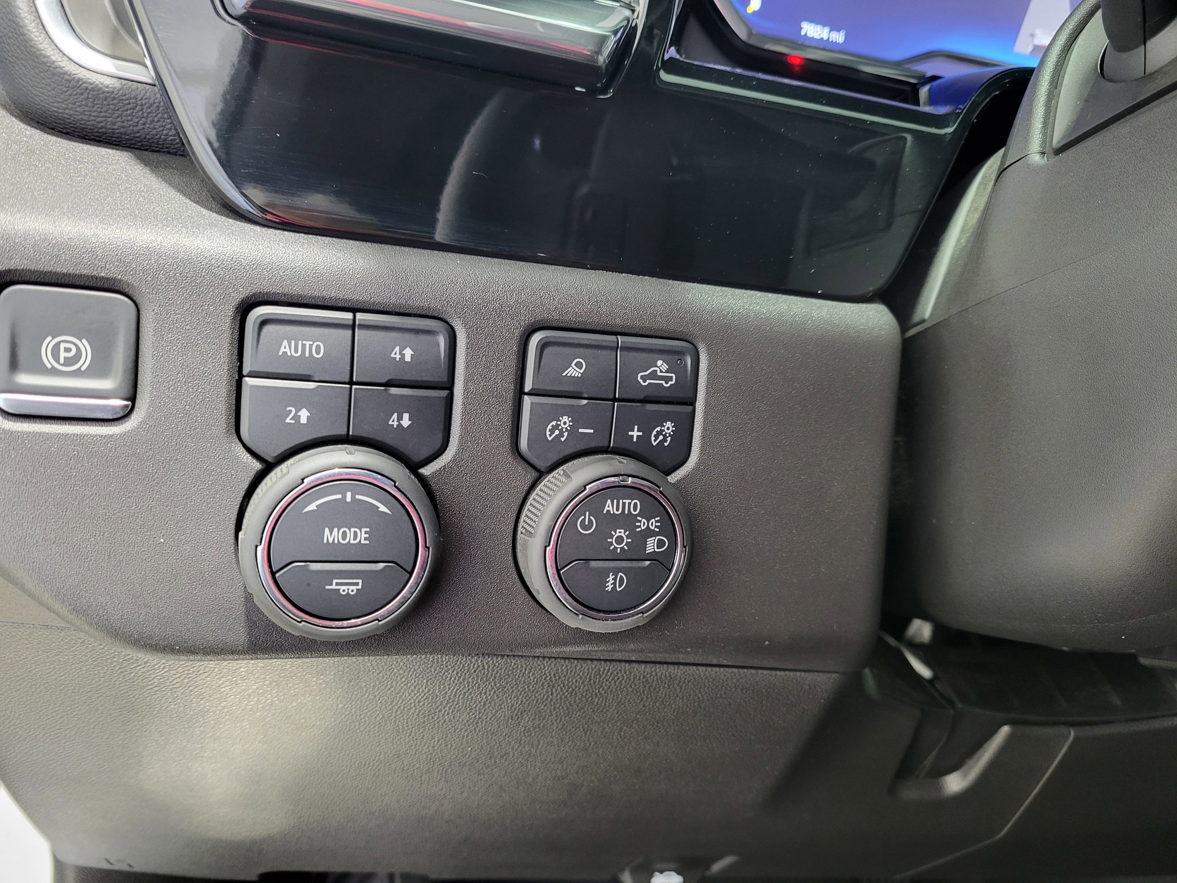 Certified 2025 Chevrolet Silverado 1500 LT Trail Boss w/ LT Trail Boss Premium Package image 30