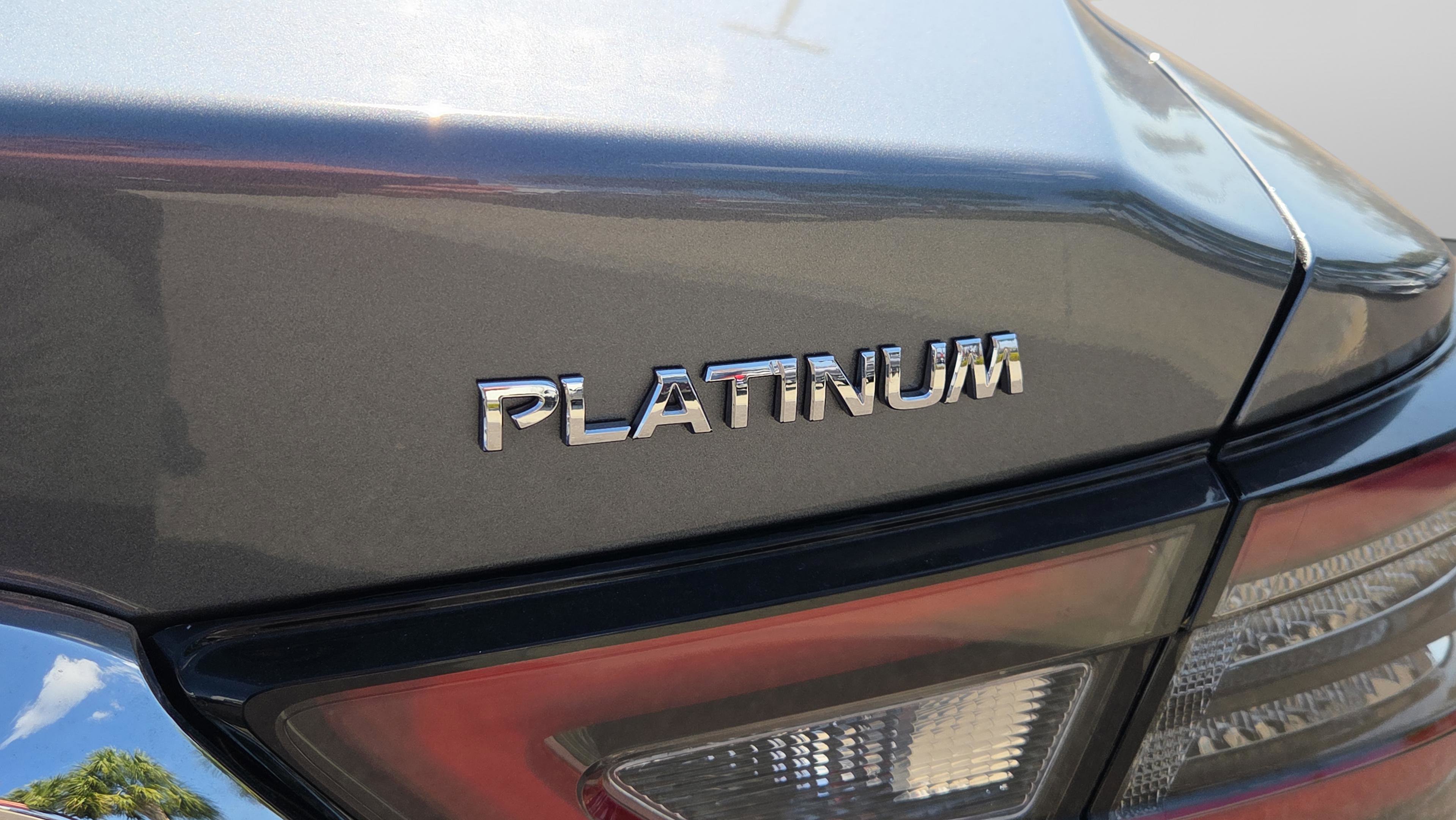 Used 2023 Nissan Maxima Platinum w/ Sport Mat Group FWD image 34