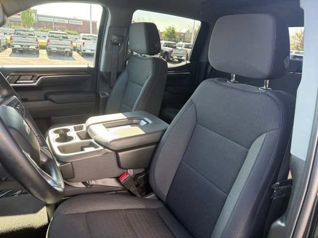 Used 2024 Chevrolet Silverado 1500 LT AWD/4WD image 18