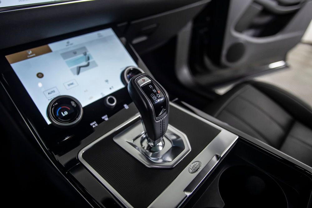 Used 2023 Land Rover Range Rover Evoque SE image 34