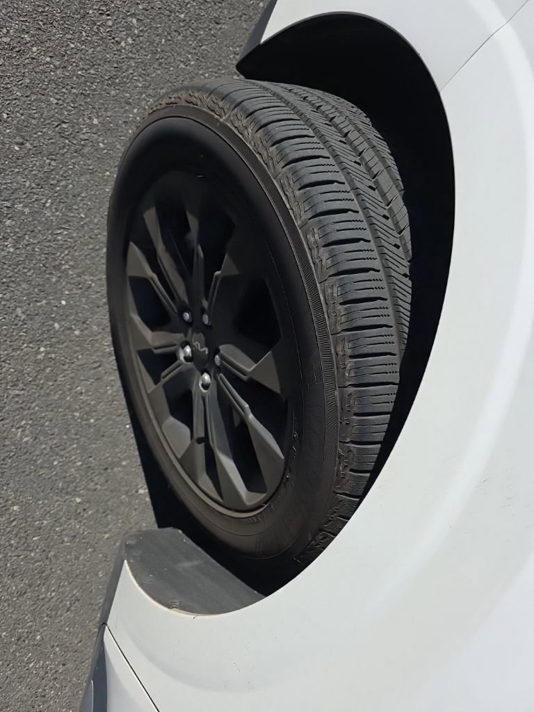 Used 2023 Kia Carnival SX image 6