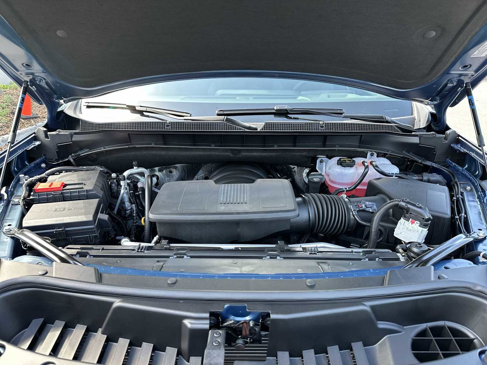 New 2026 Chevrolet Suburban LT w/ Comfort Package image 13