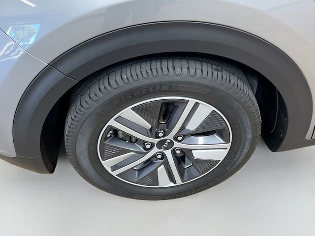 Used 2022 Kia Niro EX Premium image 32