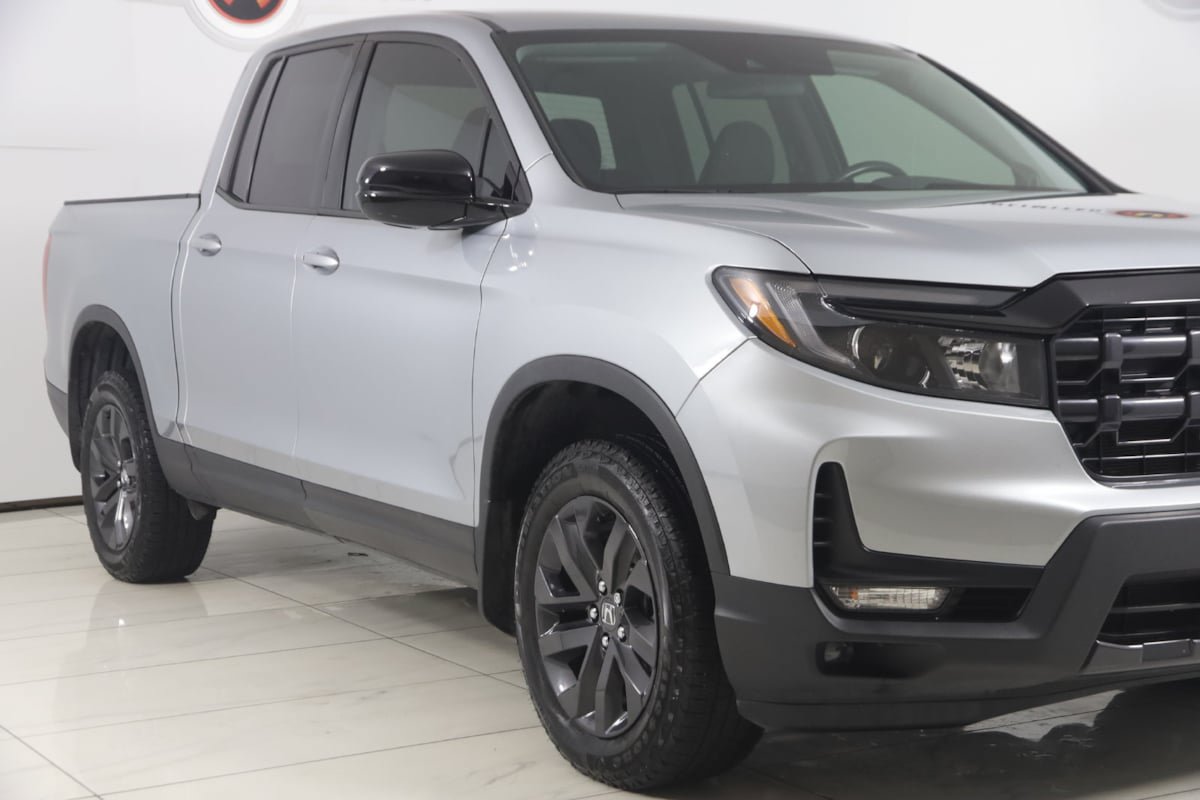 Used 2025 Honda Ridgeline Sport image 29