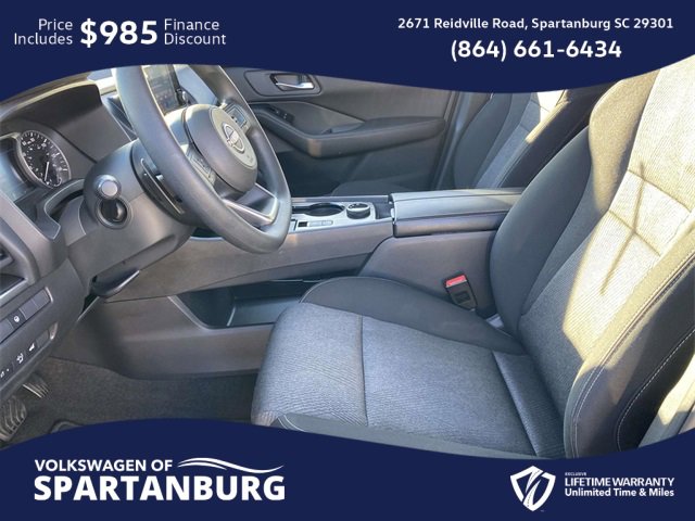 Used 2024 Nissan Rogue SV image 15