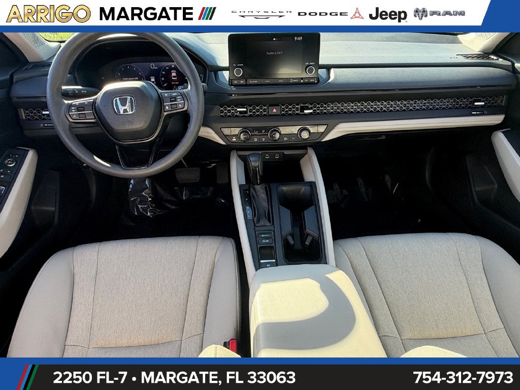 Used 2025 Honda Accord SE image 13