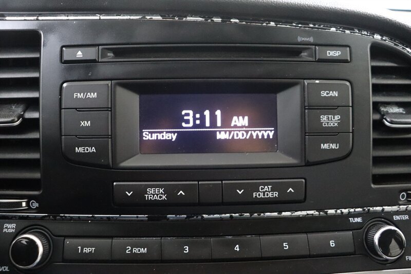 Used 2017 Hyundai Elantra SE FWD image 10