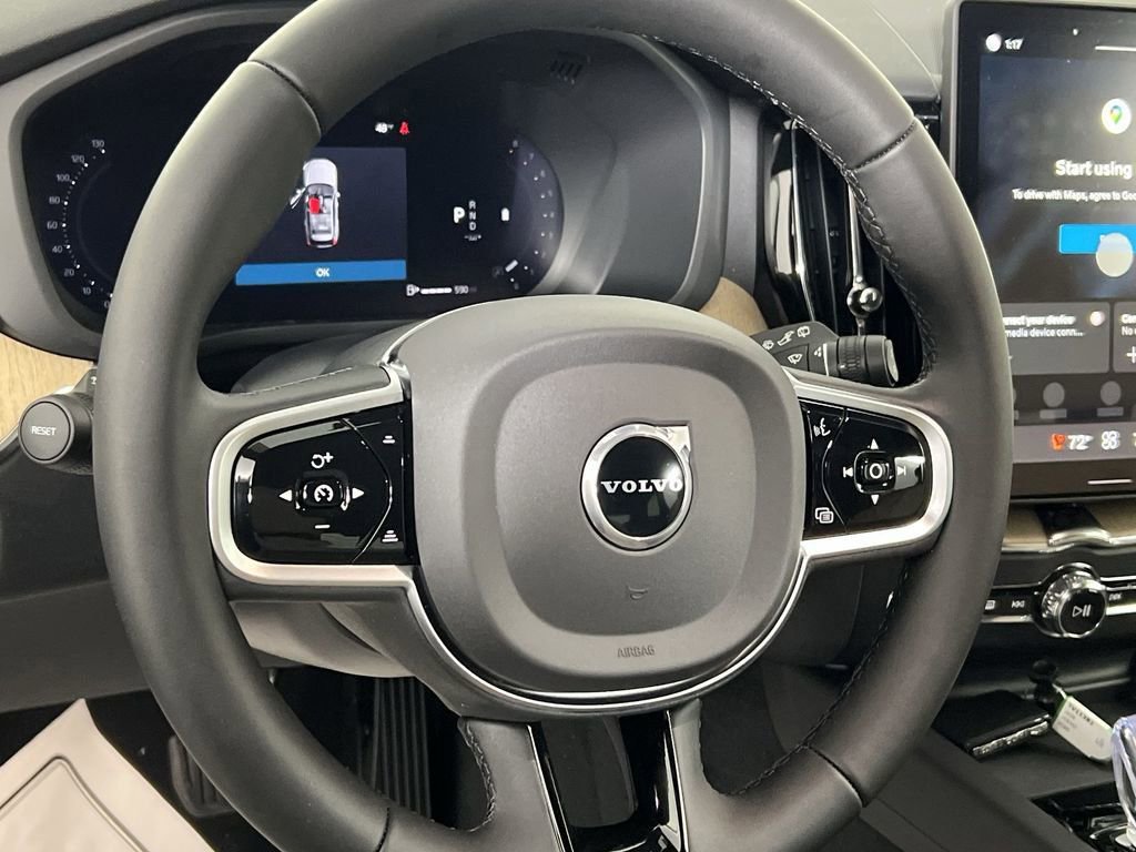 New 2026 Volvo XC60 B5 Plus w/ Climate Package image 10