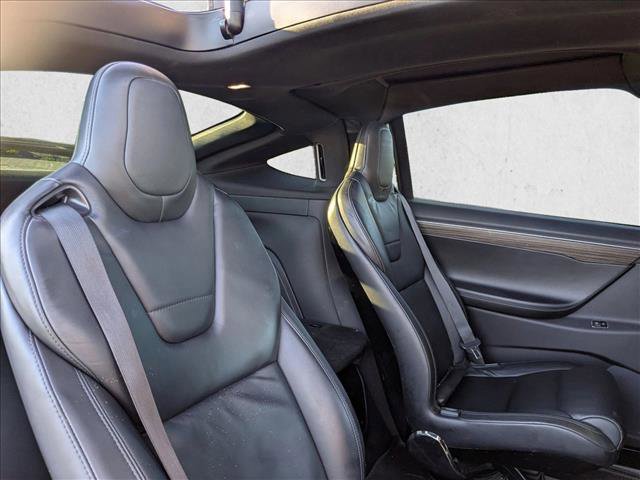 Used 2016 Tesla Model X 75D image 16