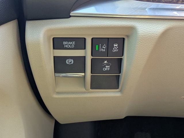 Used 2020 Acura MDX FWD image 26