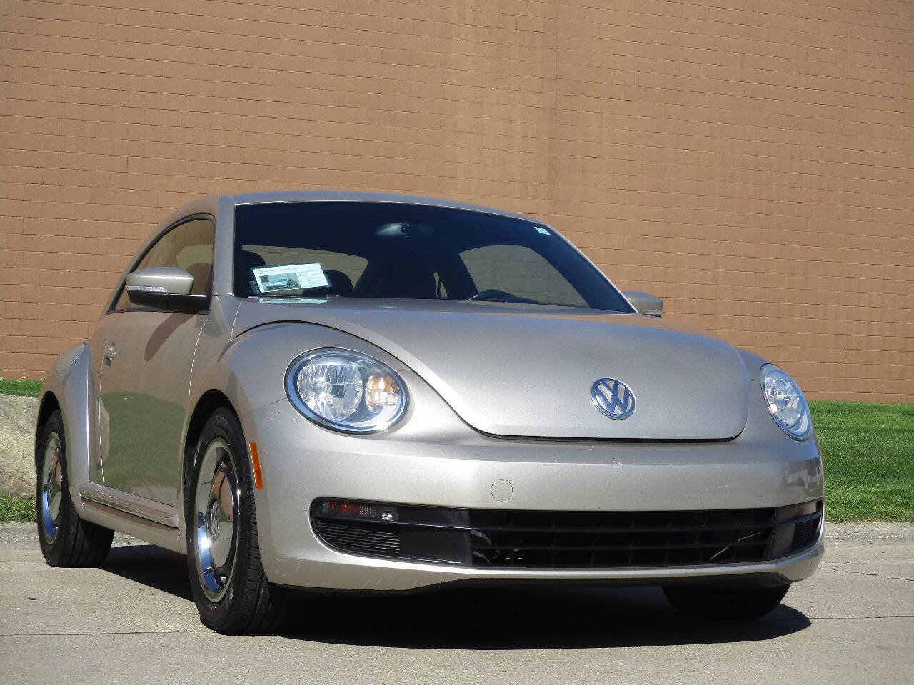 Used 2012 Volkswagen Beetle 2.5 FWD image 86