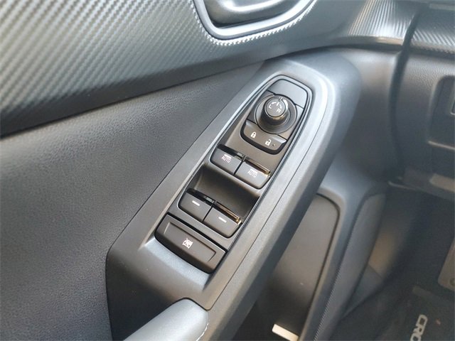 Used 2025 Subaru Crosstrek 2.0i Premium image 30