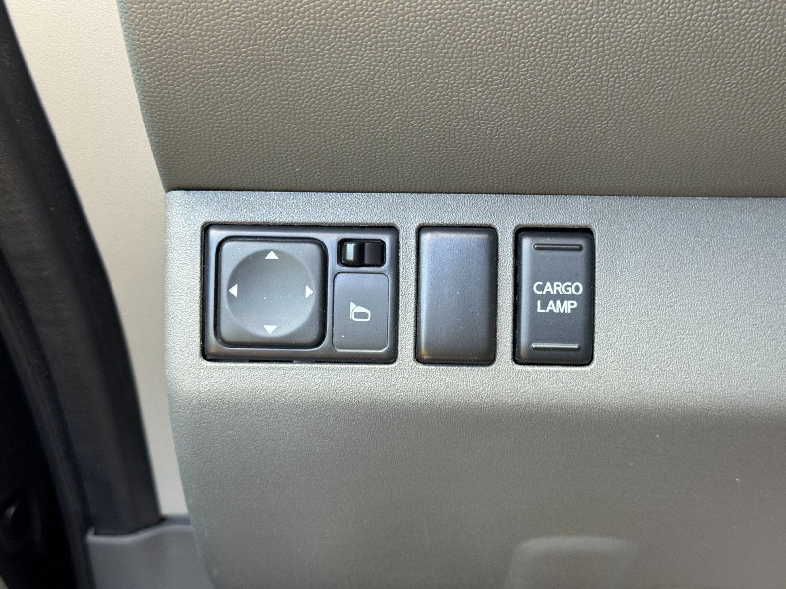 Used 2020 Nissan Frontier SV w/ Midnight Edition Floor Mats RWD image 16