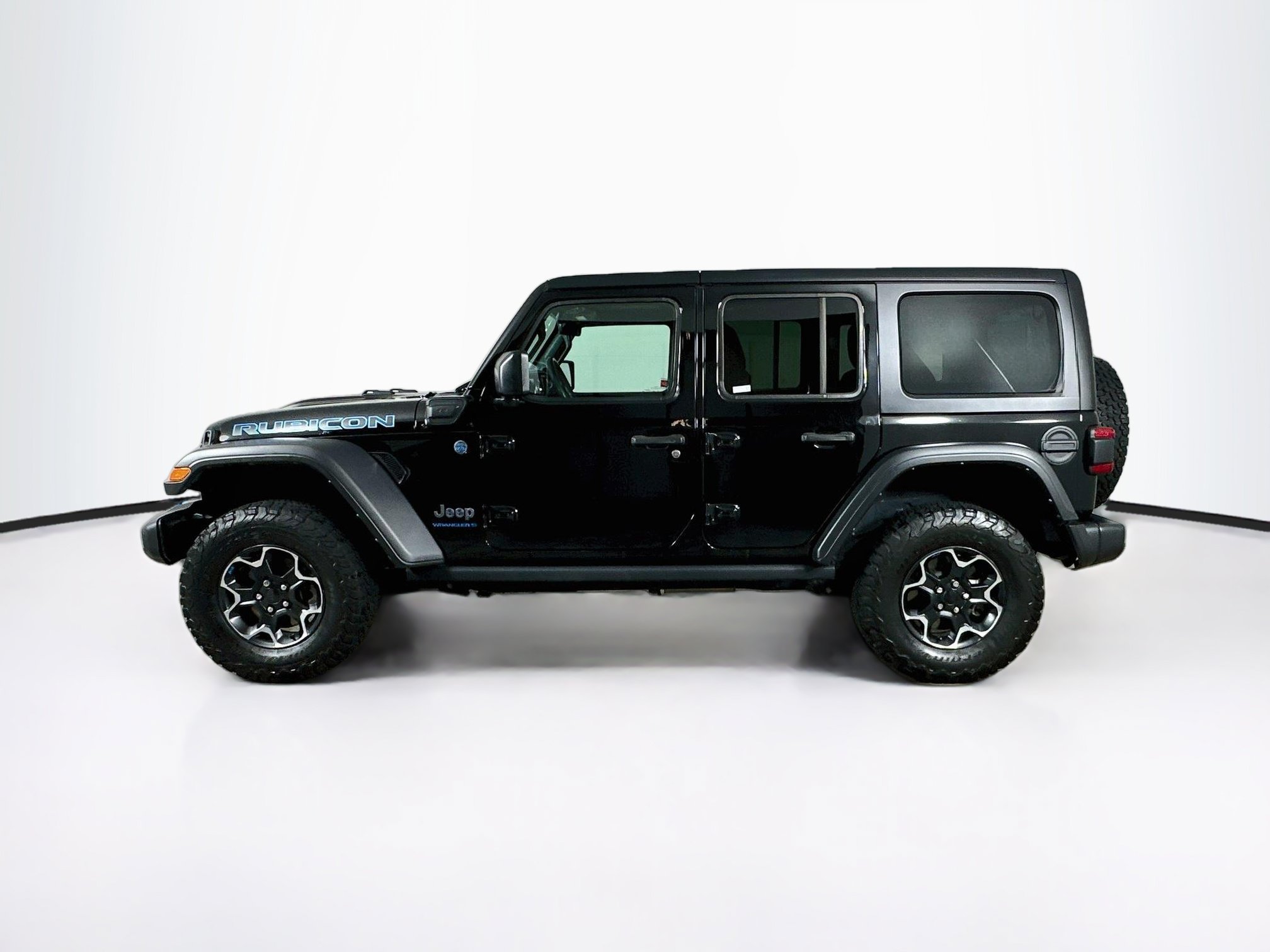 Used 2023 Jeep Wrangler Unlimited Rubicon 4xe AWD/4WD image 4