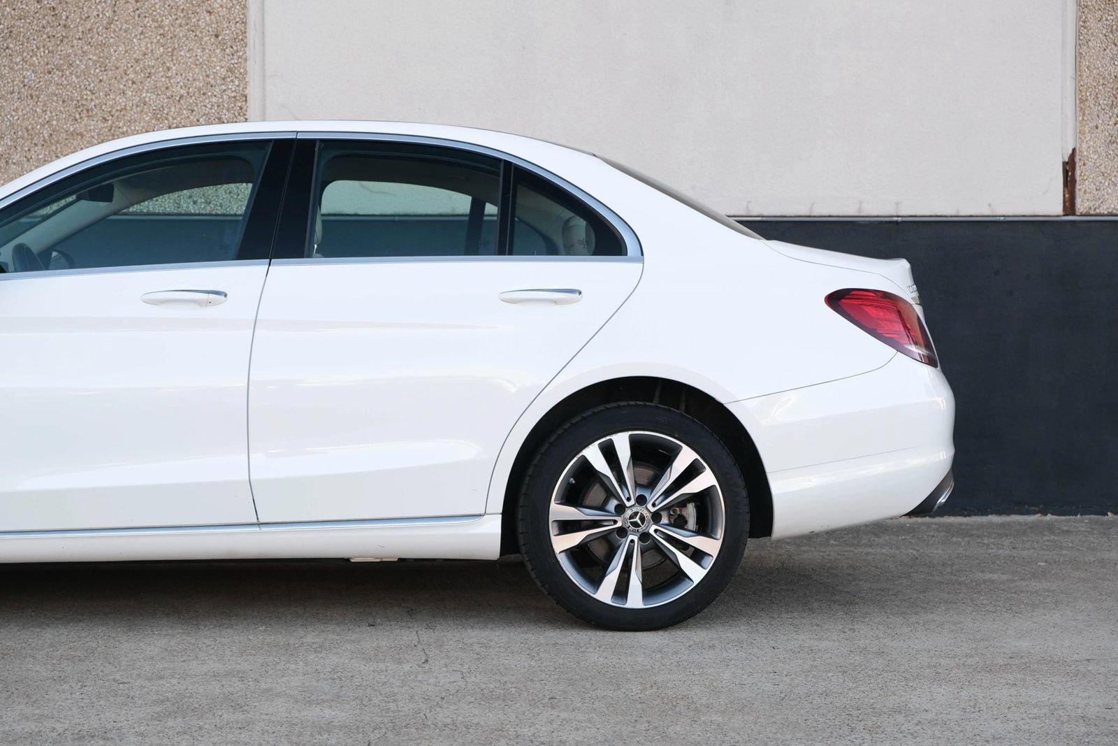 Used 2021 Mercedes-Benz C 300 4MATIC Sedan w/ Premium Package image 8