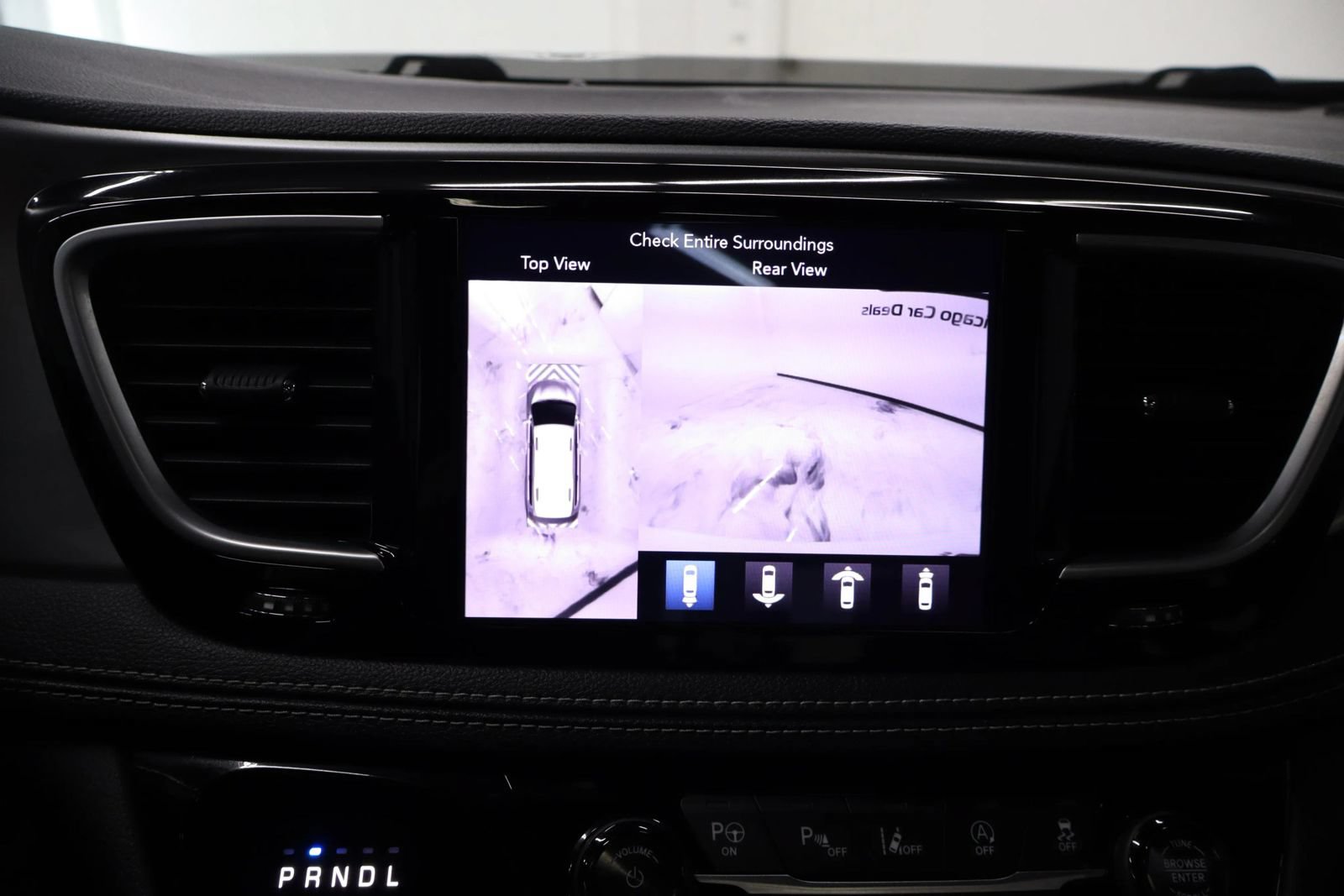 Used 2019 Chrysler Pacifica Limited w/ Advanced Safetytec Group FWD image 30