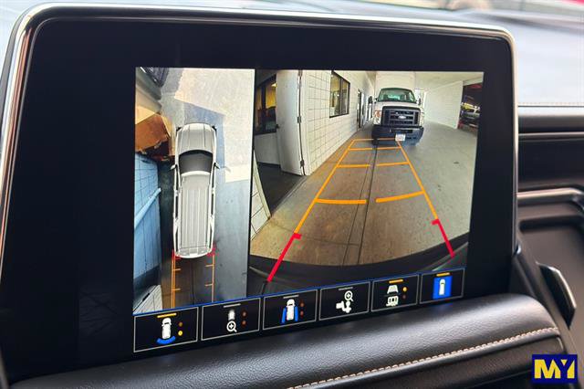 Certified 2024 GMC Yukon XL AT4 w/ AT4 Premium Plus Package AWD/4WD image 26