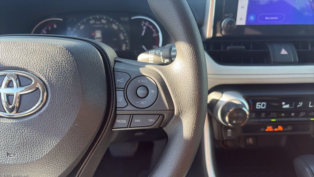 Used 2023 Toyota RAV4 XLE w/ Convenience Package FWD image 22