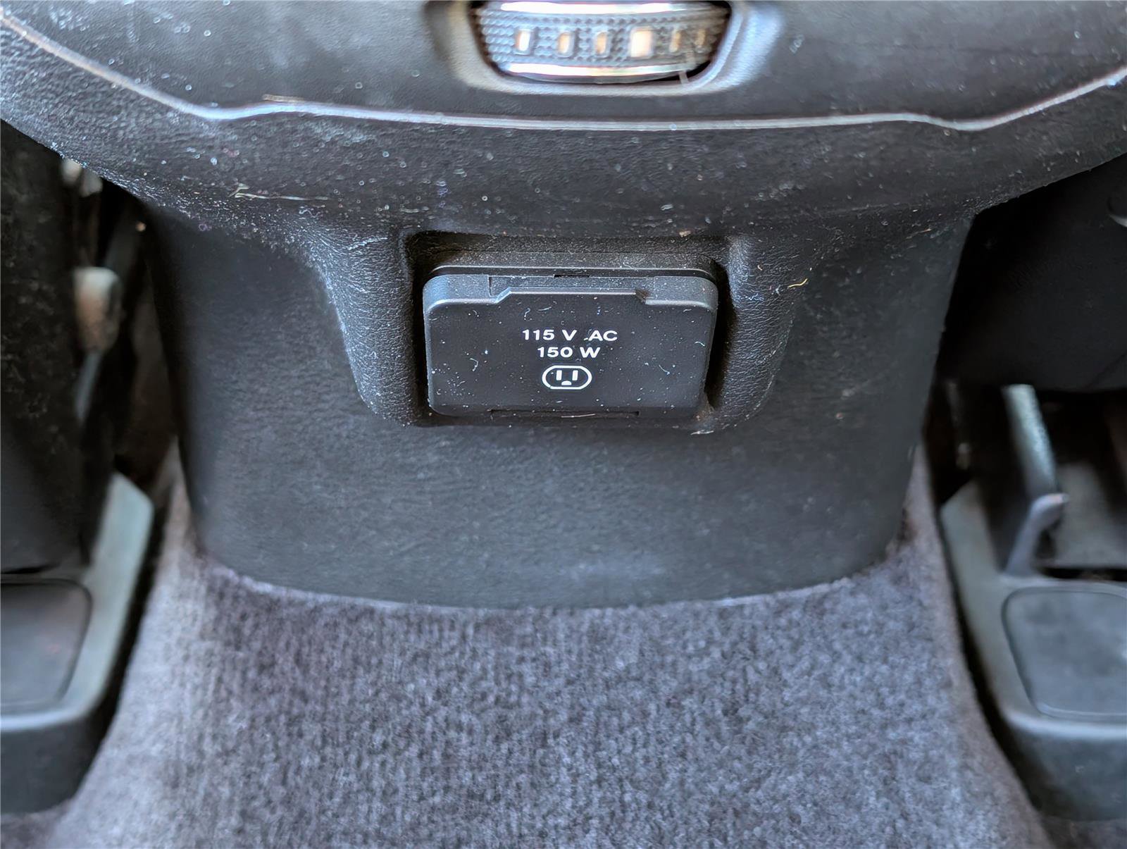 Used 2018 Jeep Cherokee Limited image 15