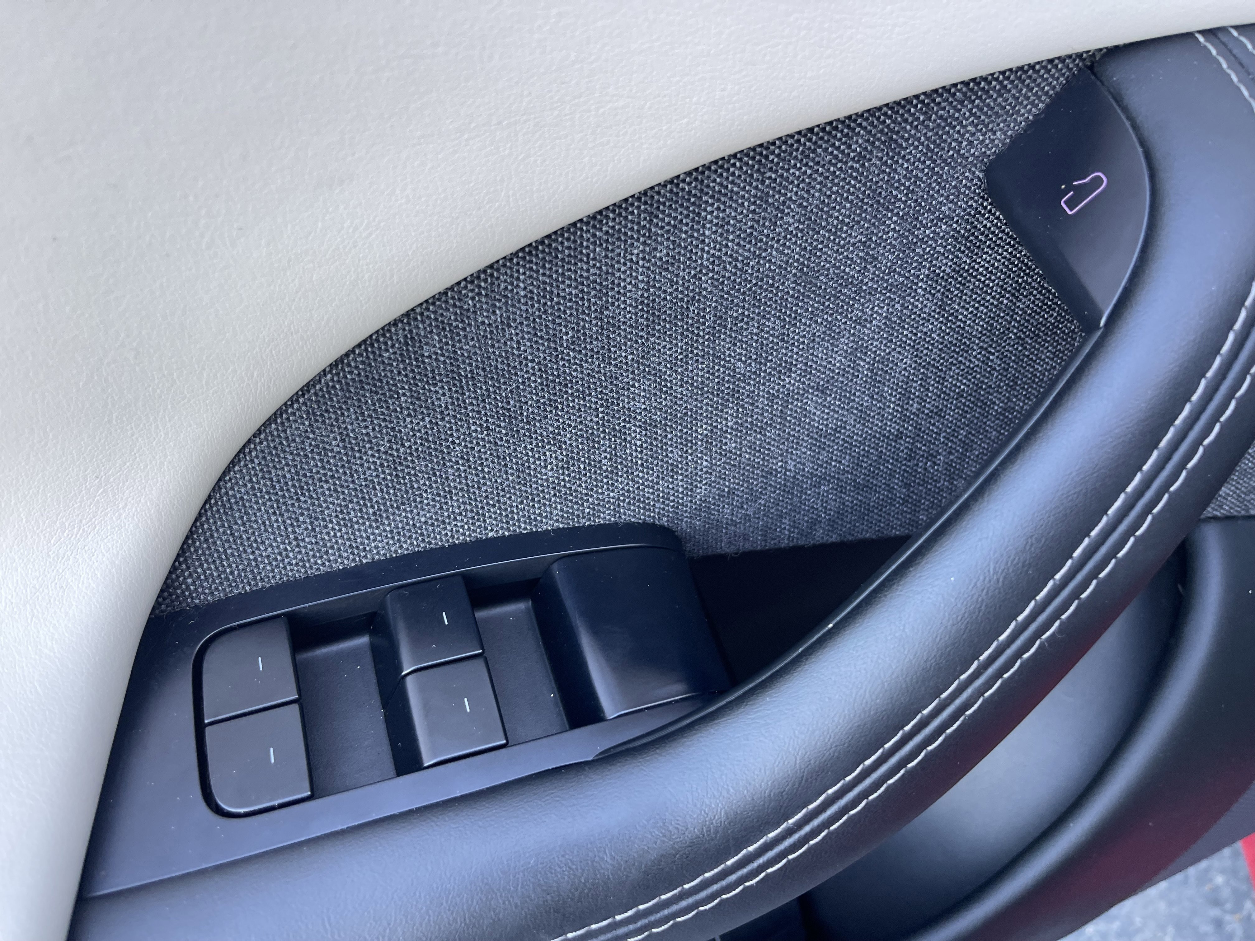 Used 2021 Tesla Model S Plaid image 17