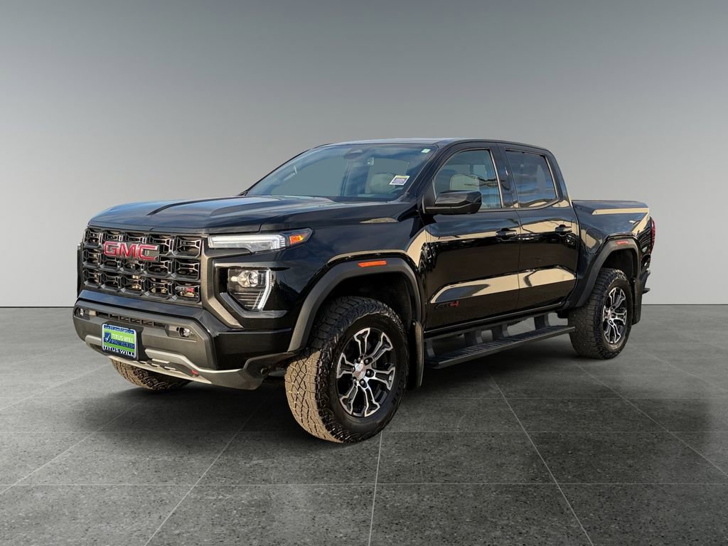 Used 2023 GMC Canyon AT4 w/ AT4 Premium Package AWD/4WD image 4