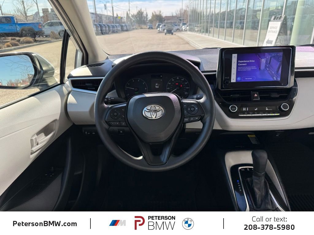 Used 2025 Toyota Corolla LE w/ LE Premium Package image 27