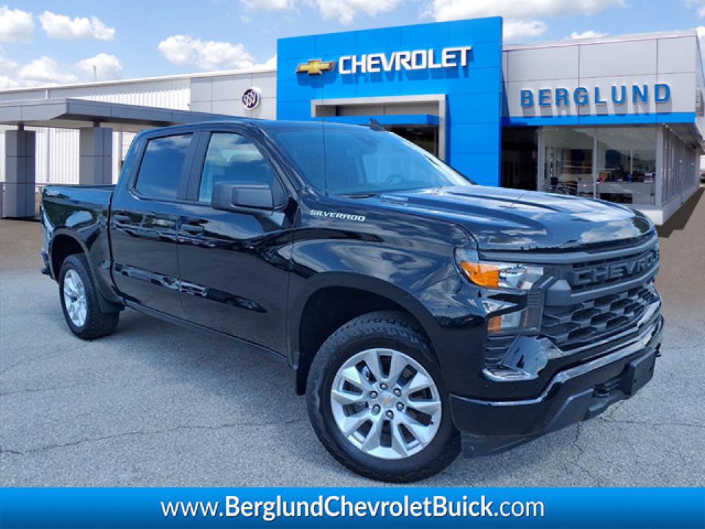 Used 2026 Chevrolet Silverado 1500 Custom AWD/4WD image 1