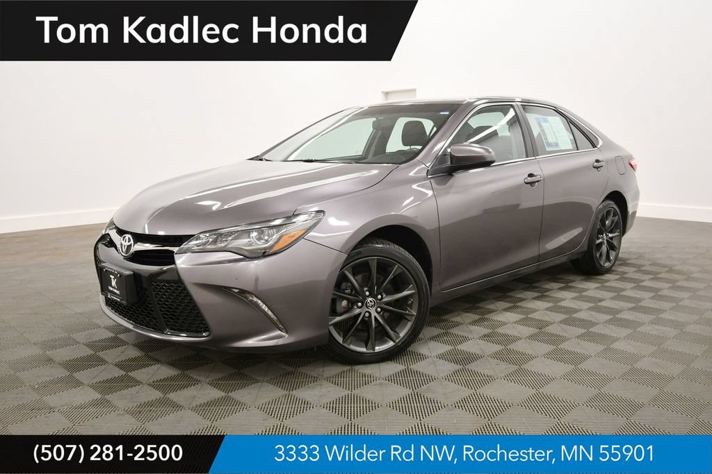Used 2015 Toyota Camry XSE FWD image 1