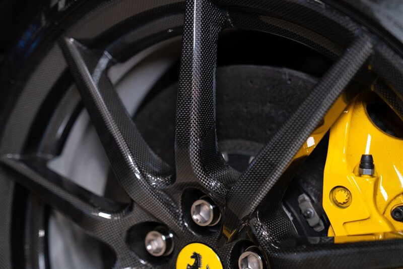 Used 2022 Ferrari F8 Tributo RWD image 14