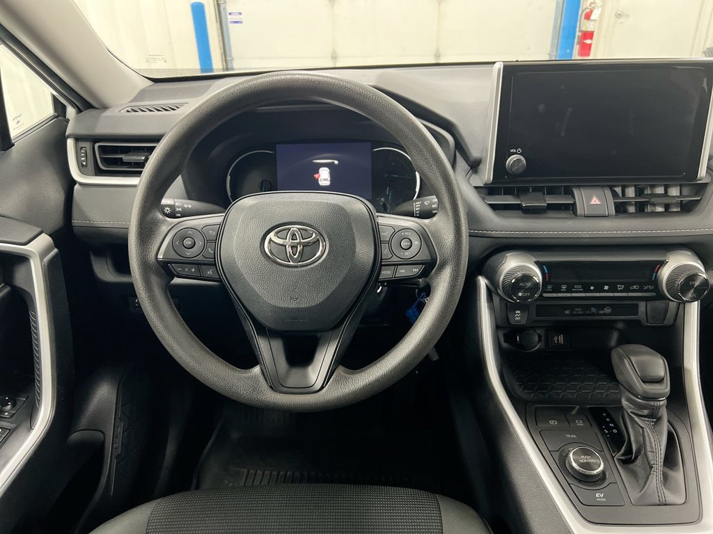 Used 2024 Toyota RAV4 LE AWD/4WD image 11