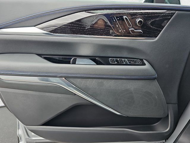 New 2026 Cadillac Escalade IQ Sport 1 w/ LPO, ONYX Package image 30