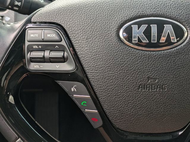 Used 2017 Kia Forte S FWD image 18