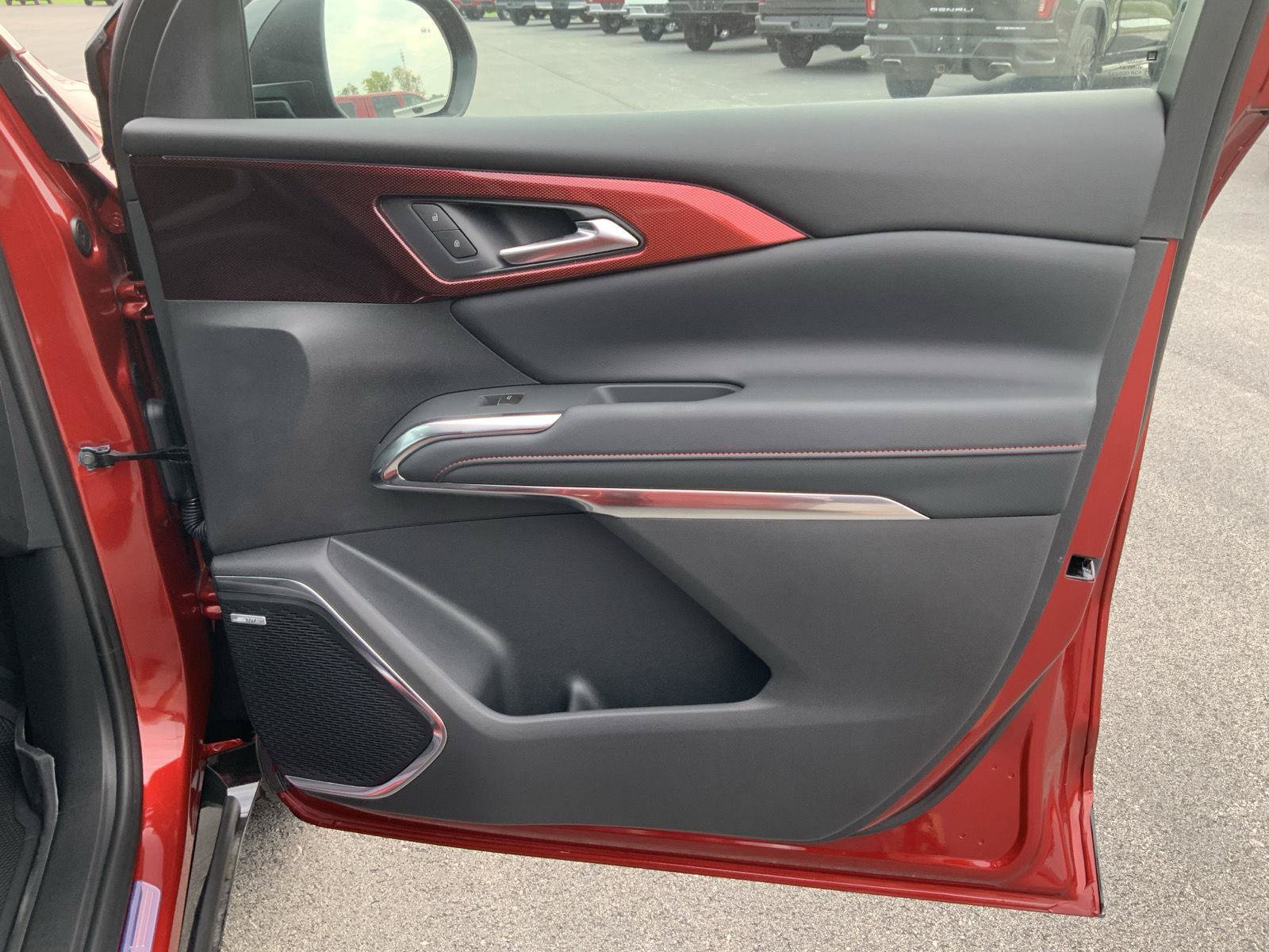 New 2026 Chevrolet Traverse RS w/ LPO, Floor Liner Package FWD image 58