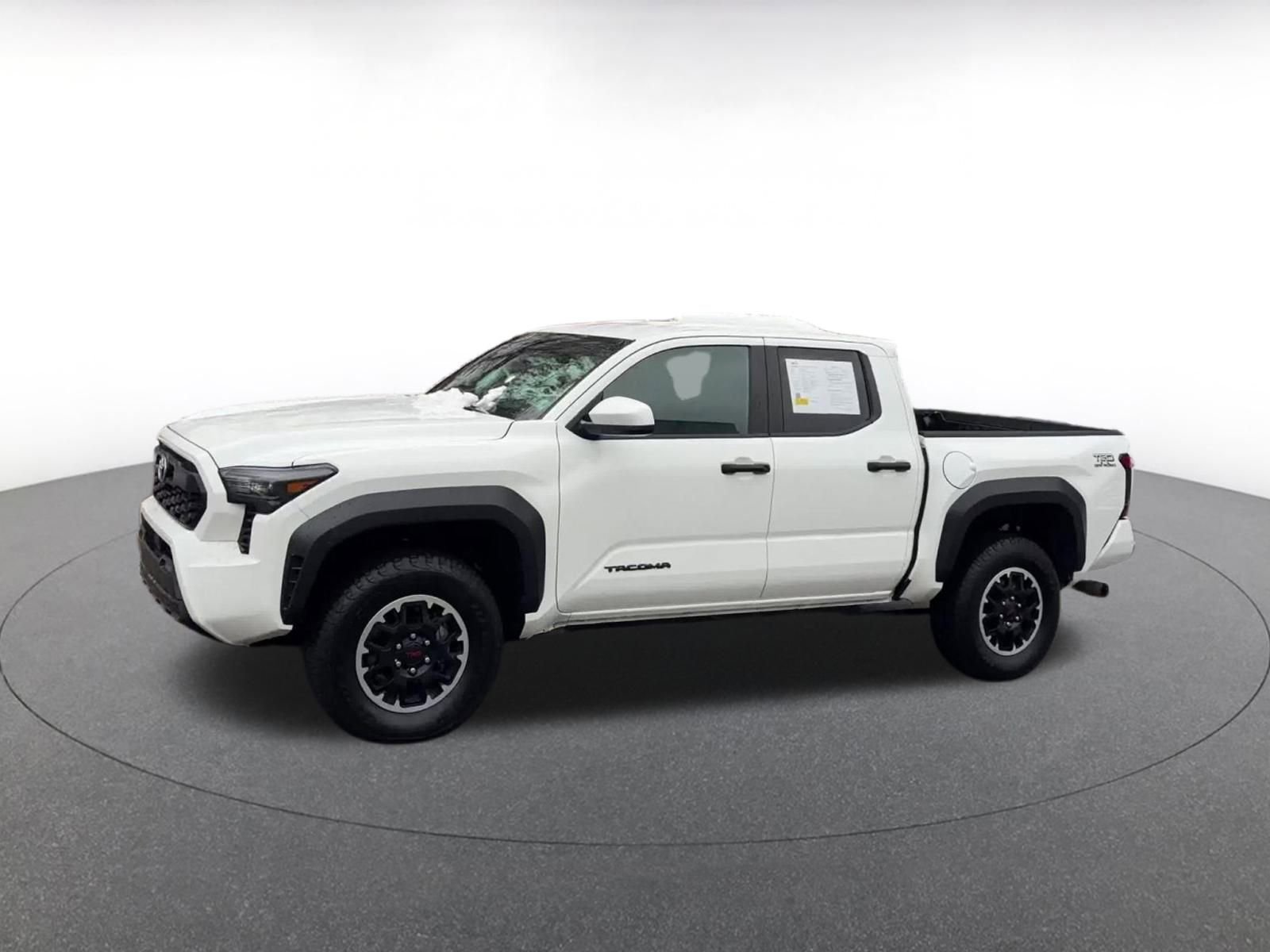 Used 2025 Toyota Tacoma TRD Off-Road image 8