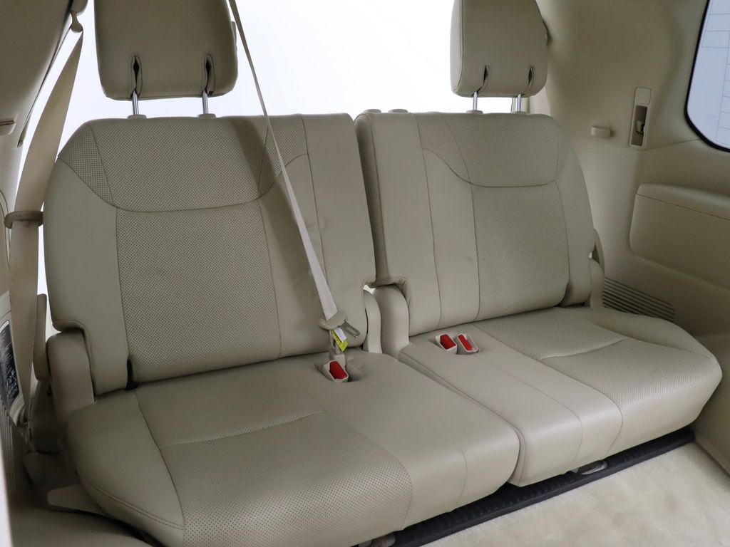Used 2017 Lexus LX 570 4WD w/ Luxury Package image 37